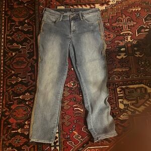 NWOT - NYDJ Light Blue Alina Legging Jeans with Side Trim, Size 8